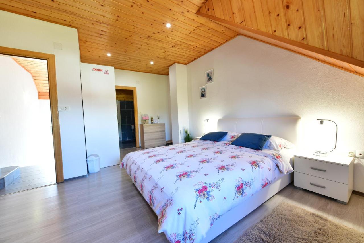 Guest House Jagoda Раковица Екстериор снимка