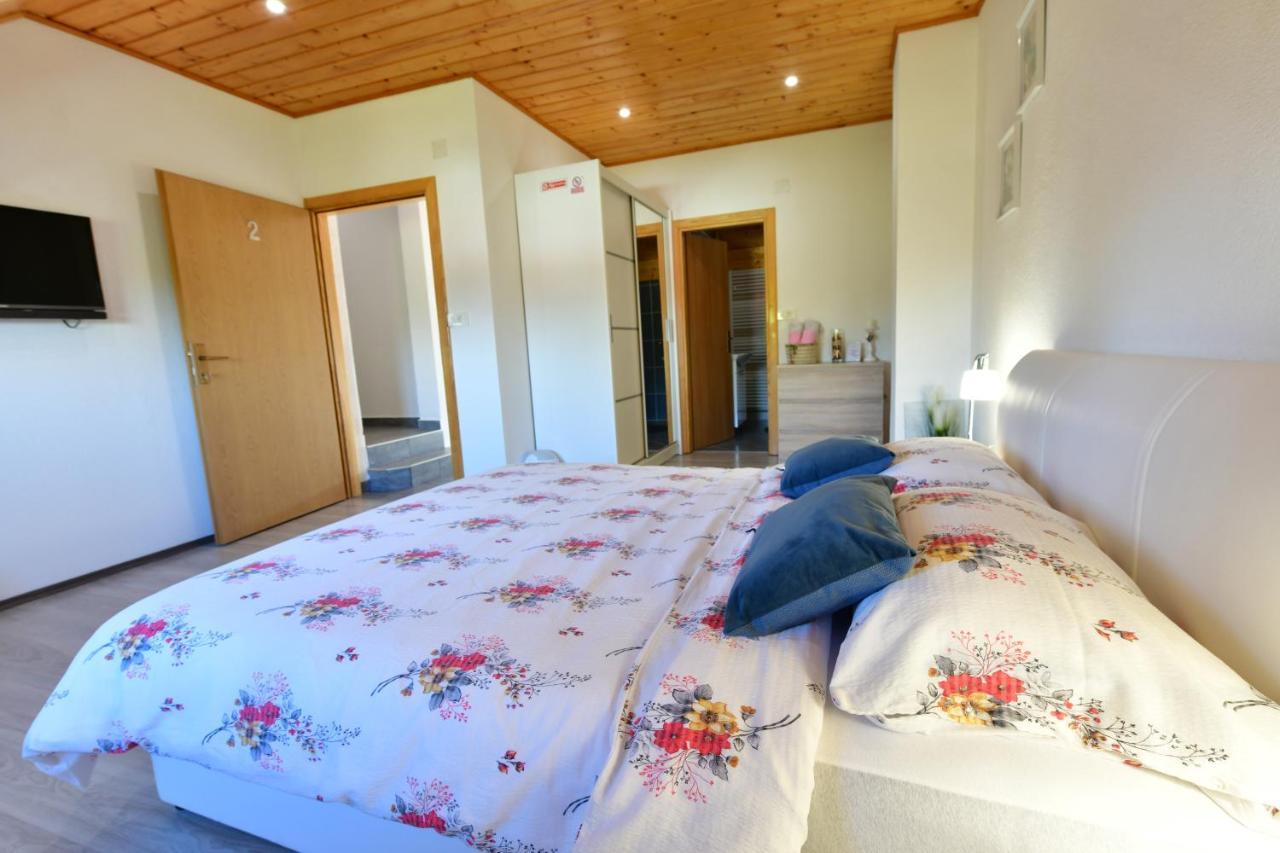 Guest House Jagoda Раковица Екстериор снимка