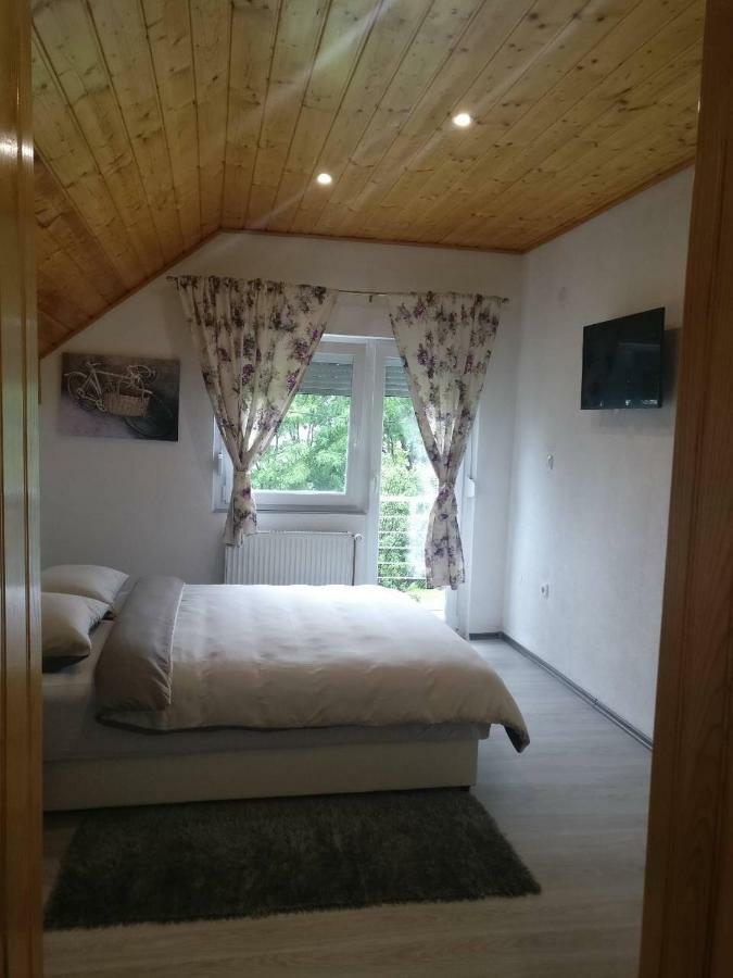 Guest House Jagoda Раковица Екстериор снимка