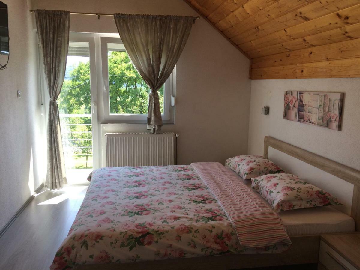 Guest House Jagoda Раковица Екстериор снимка
